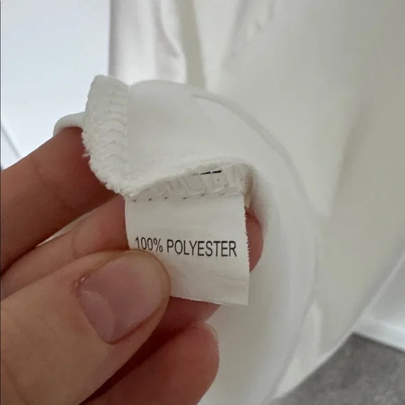 Amazon Elegant White Satin Backless Gown - Size XS - Picture 9 of 9